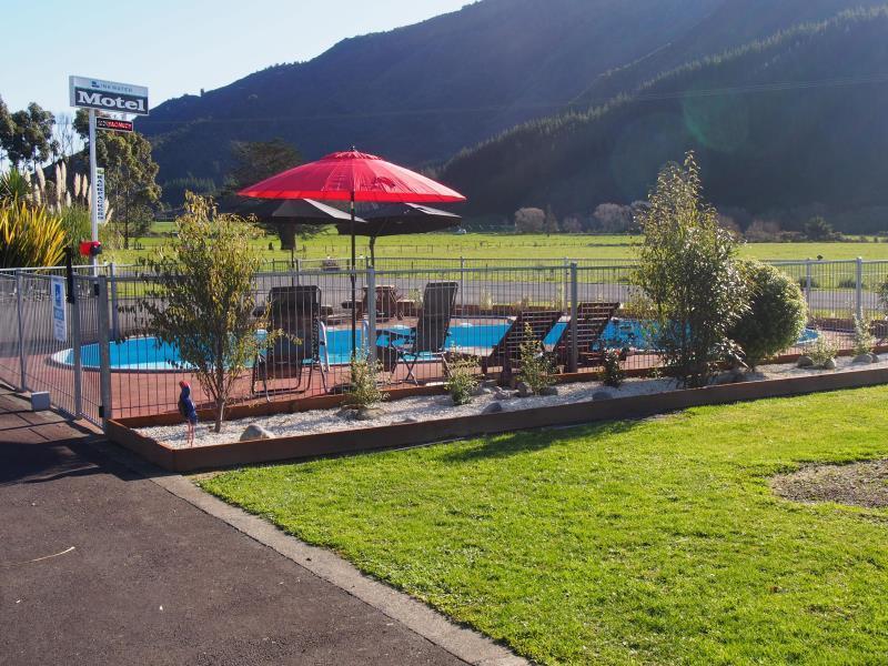 Linkwater Motel And Backpackers Extérieur photo
