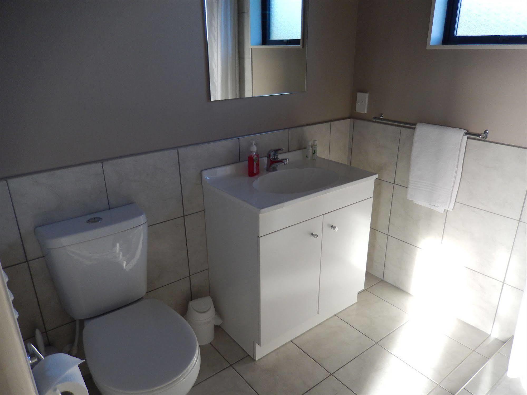 Linkwater Motel And Backpackers Extérieur photo
